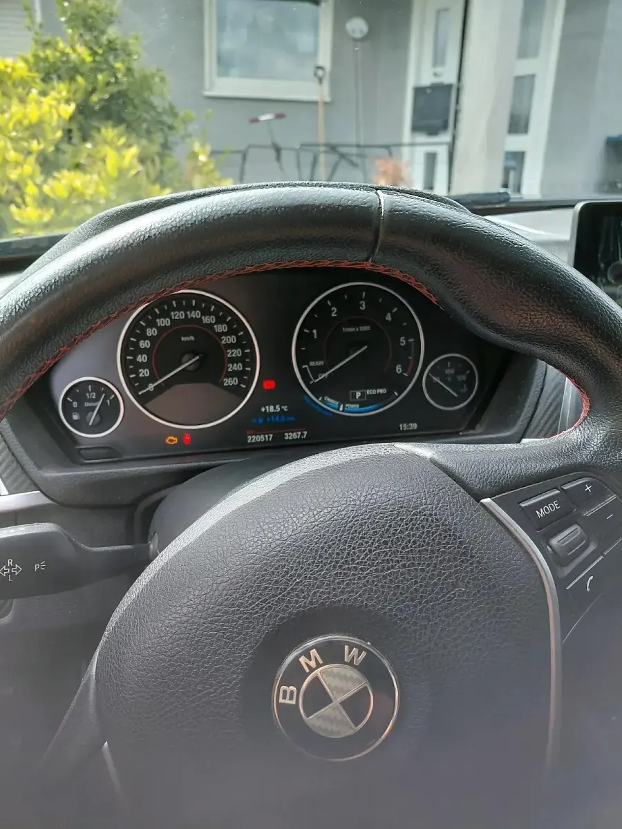 Gebraucht BMW 320 190 PS (139 kW) 2015 Grau Kombi