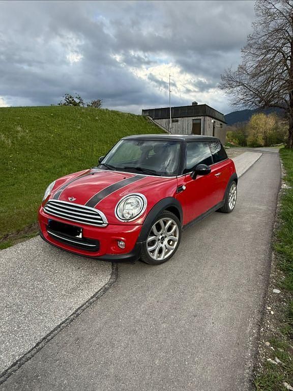Gebraucht Mini Cooper 122 PS (89 kW) 2011 Rot Kleinwagen