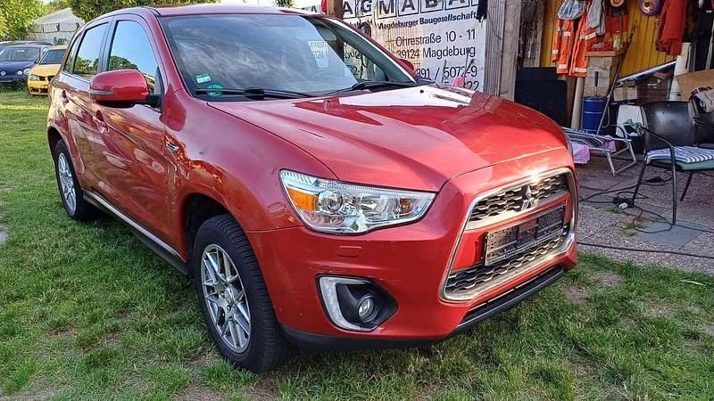 Karmin rot Gebraucht 2015 Mitsubishi ASX Comfort Edition SUV | 6.500 € (Guter Preis) - Bild 1/4