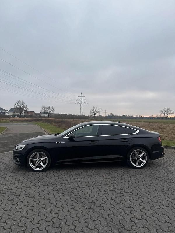 Gebraucht Audi A5 Sportback 190 PS (139 kW) 2018 Schwarz Kleinwagen