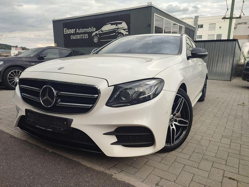 Gebraucht Mercedes E220 AMG 194 PS (142 kW) 2017 Weiß Kombi