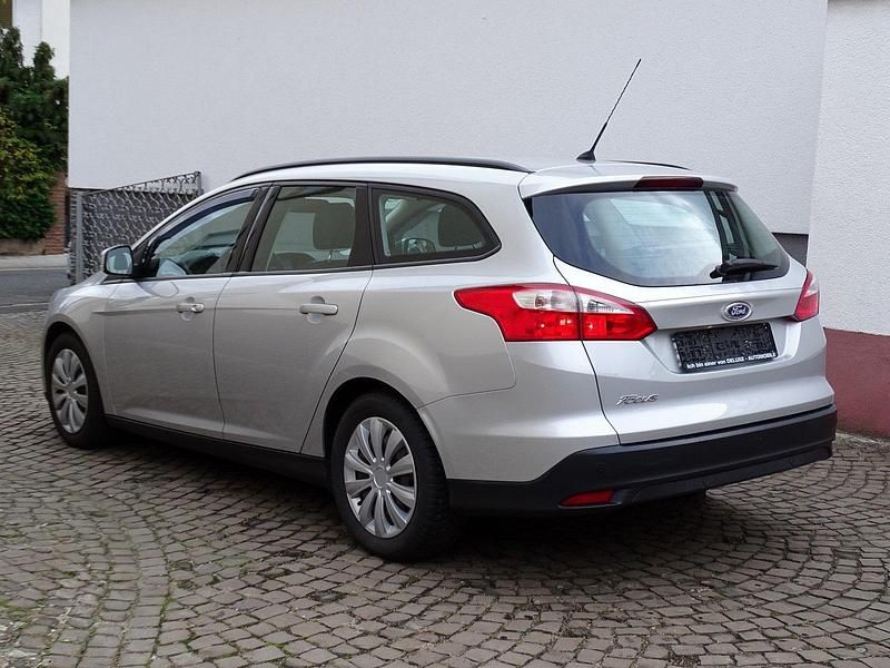 Second-hand Ford Focus 116 CP (85 kW) 2012 Argintiu Break
