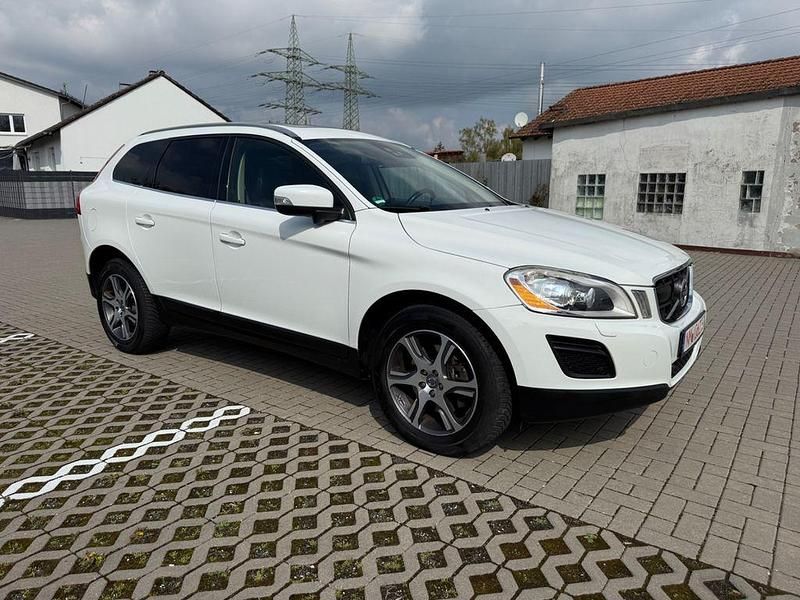 Gebraucht Volvo XC60 Summum 215 PS (158 kW) 2012 Weiß SUV