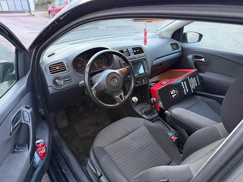Gebraucht VW Polo 75 PS (55 kW) 2011 Schwarz Coupé