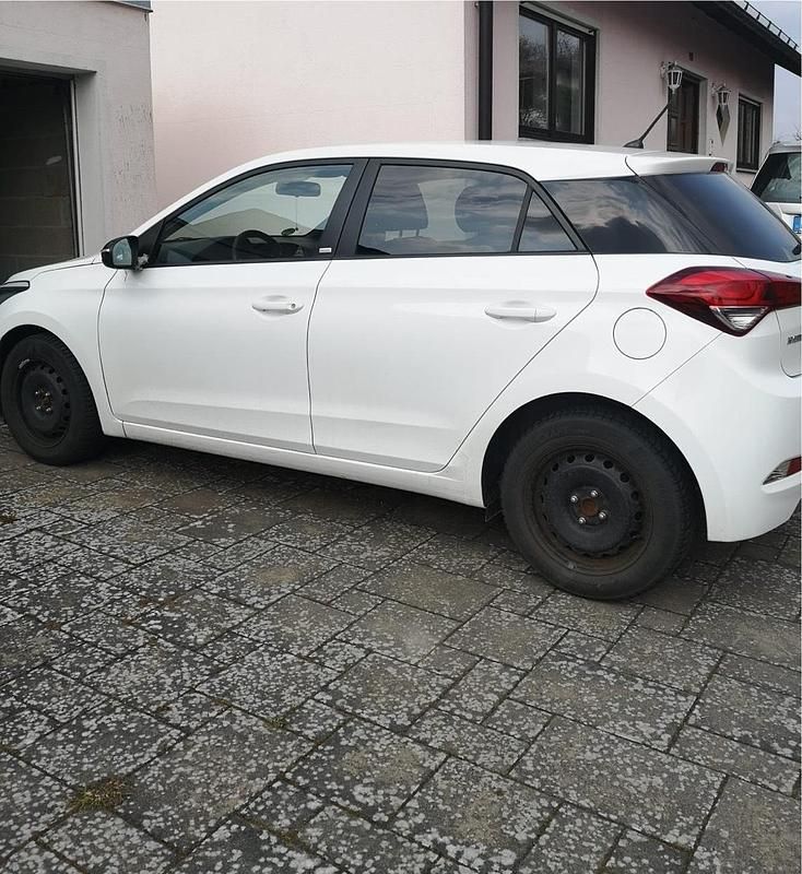 Gebraucht Hyundai i20 Active 85 PS (62 kW) 2018 Weiß Kleinwagen