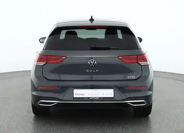 Gebraucht VW Golf VIII Move 150 PS (110 kW) 2023 Grau Limousine