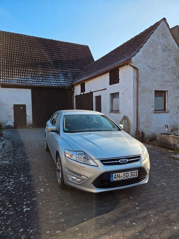 Silber Gebraucht 2013 Ford Mondeo Limousine | 5.900 € (Guter Preis) - Bild 1/4