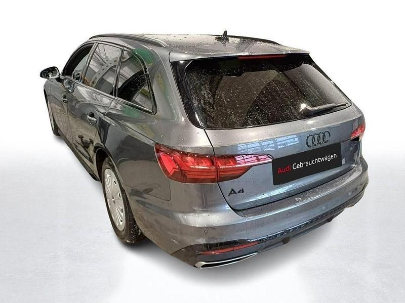 Gebraucht Audi A4 S-Line 150 PS (110 kW) 2023 6y daytonagrau perleffekt (metallic) Kombi