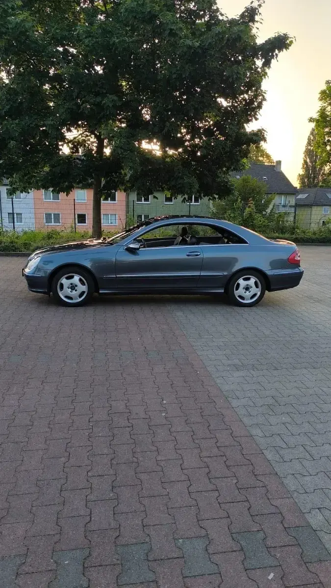 Gebraucht Mercedes CLK240 170 PS (125 kW) 2002 Blau Coupé