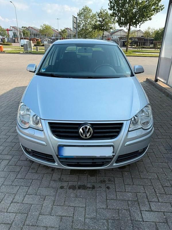 Silber Gebraucht 2008 VW Polo Trendline Kleinwagen | 2.999 € (Fairer Preis) - Bild 1/4
