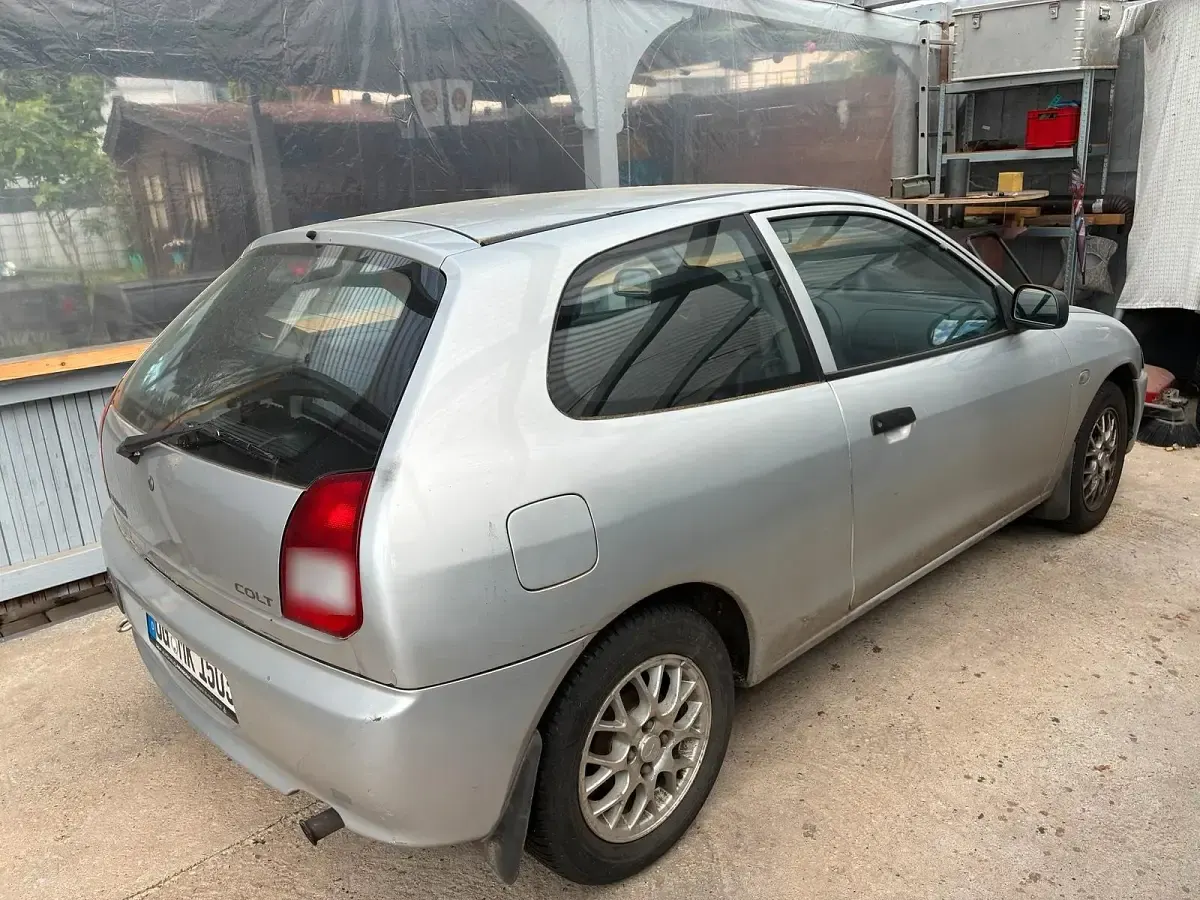 Gebraucht Mitsubishi Colt 82 PS (60 kW) 2003 Silber Kleinwagen