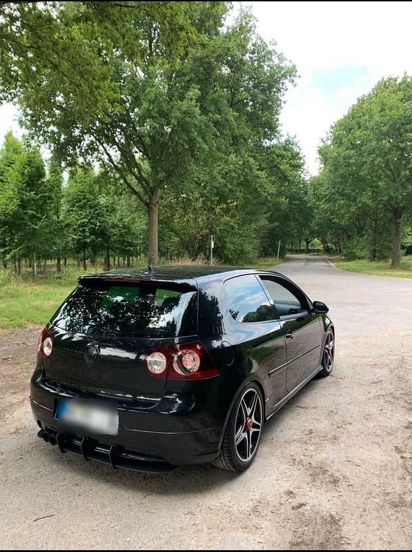 Schwarz Gebraucht 2006 VW Golf V GTI Kleinwagen | 6.100 € - Bild 1/4