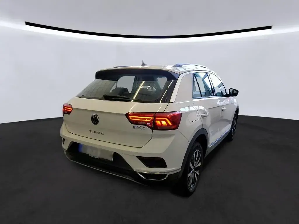 Second-hand VW T-Roc 150 CP (110 kW) 2021 Alb SUV