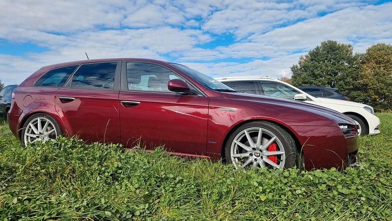 Gebraucht Alfa Romeo 159 170 PS (125 kW) 2010 Rot Kombi