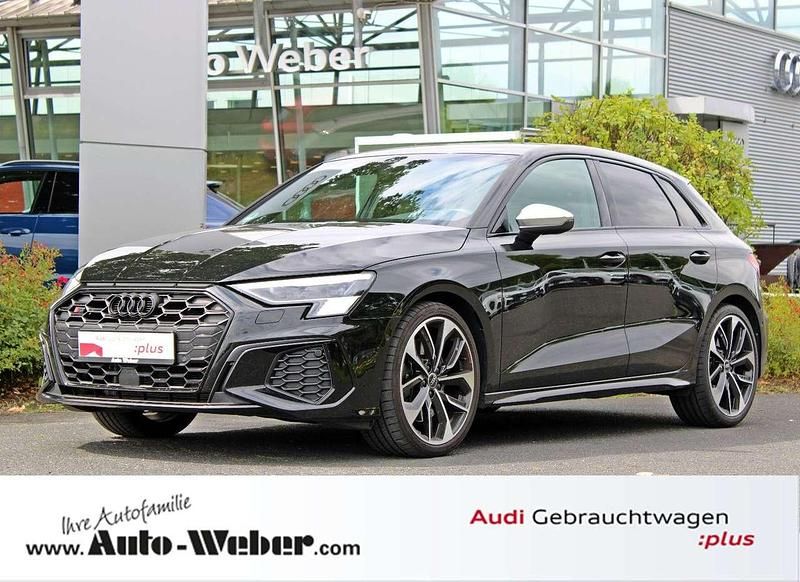 Mythosschwarz metallic Gebraucht 2023 Audi S3 Sportback Sport Kombi | 41.480 € (Fairer Preis) - Bild 1/4