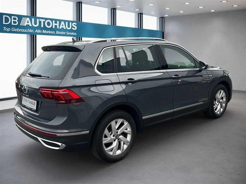 Gebraucht VW Tiguan Elegance 150 PS (110 kW) 2024 Grau SUV