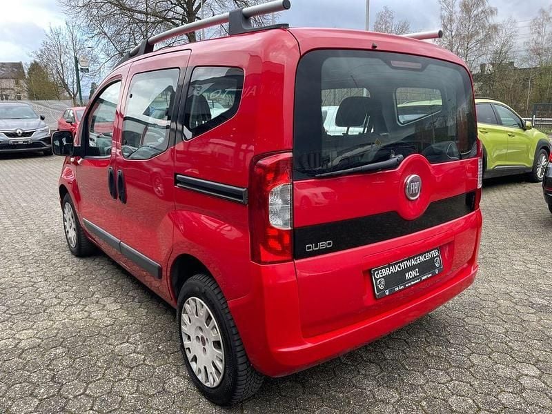 Gebraucht Fiat Qubo Active 73 PS (53 kW) 2010 Rot Van / Kleinbus