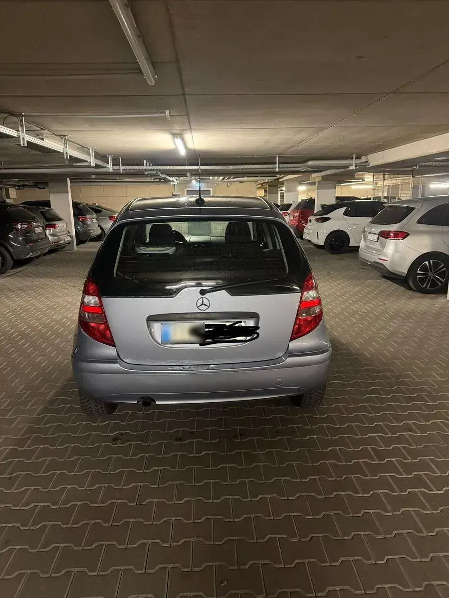 Gebraucht Mercedes A150 Elegance 95 PS (69 kW) 2004 Silber Van / Kleinbus