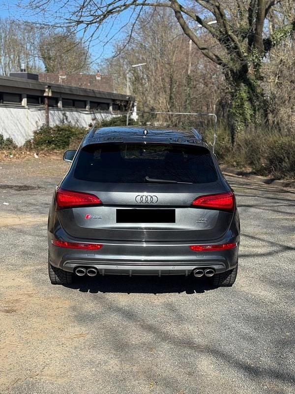 Grau Gebraucht 2015 Audi SQ5 Comfort SUV | 22.999 € (Fairer Preis) - Bild 1/4