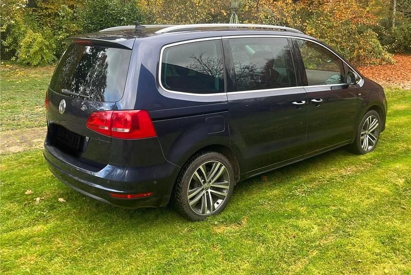 Gebraucht VW Sharan 170 PS (125 kW) 2014 Blau Van / Kleinbus
