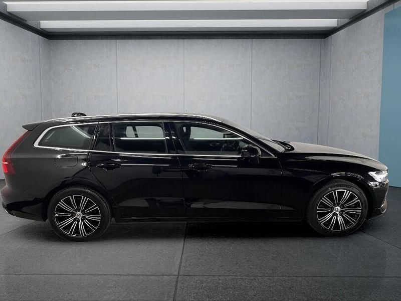 Używany Volvo V60 253 KM (186 kW) 2021 Andere Kombi