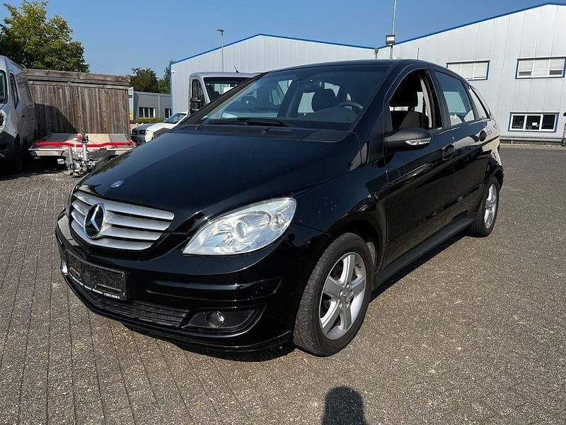 Schwarz Gebraucht 2006 Mercedes B150 Van / Kleinbus | 2.000 € (Superpreis) - Bild 1/4