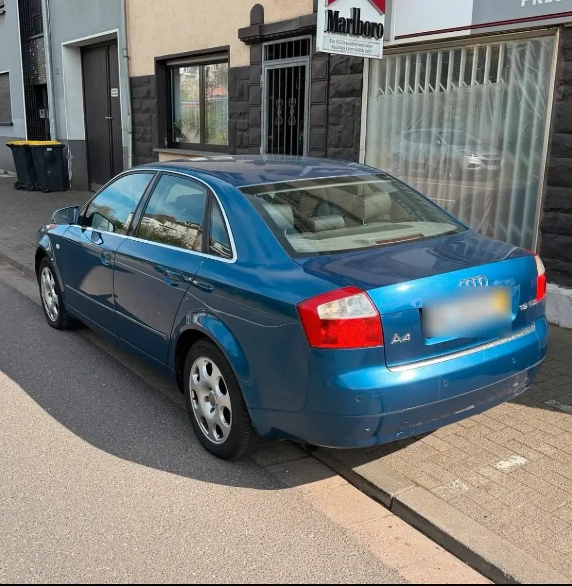 Gebraucht Audi A4 131 PS (96 kW) 2004 Blau Limousine