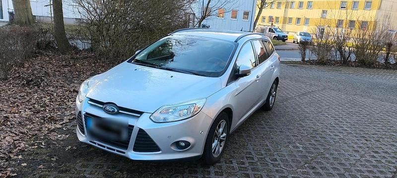 Gebraucht Ford Focus 125 PS (91 kW) 2013 Silber Kombi