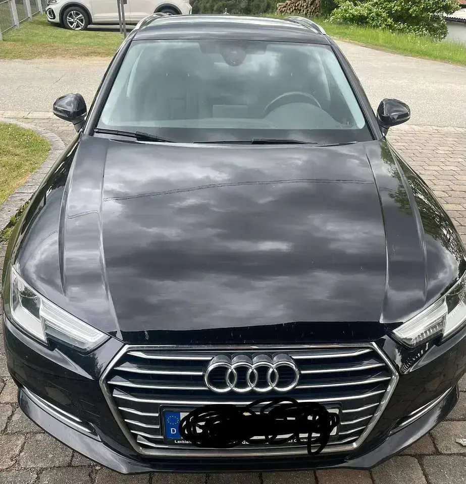 Używany Audi A4 150 KM (110 kW) 2017 Czarny Kombi