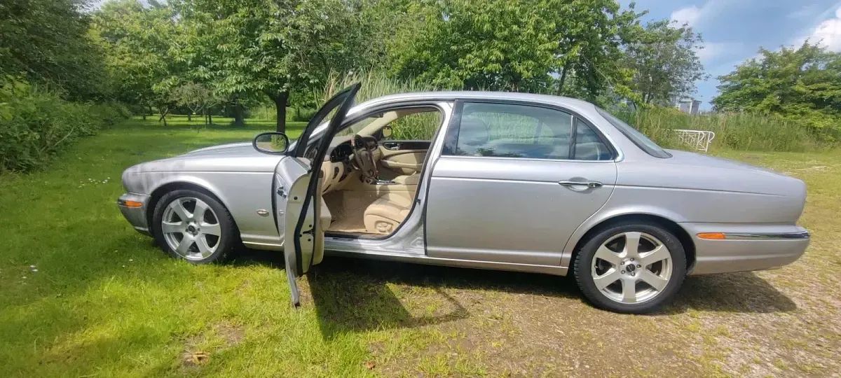 Gebraucht Jaguar XJ8 298 PS (219 kW) 2005 Grau Limousine