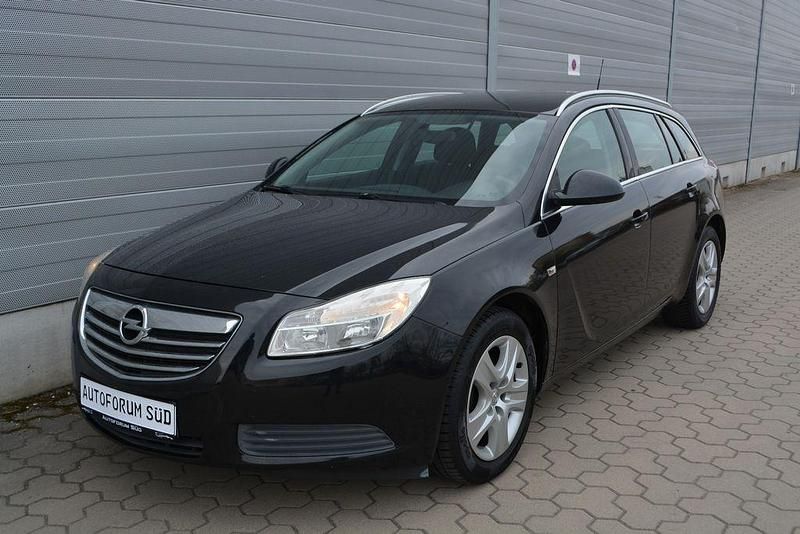 Gebraucht Opel Insignia Edition 160 PS (117 kW) 2010 Schwarz Kombi