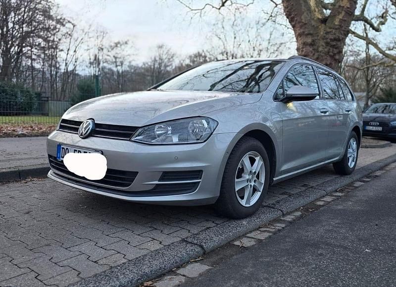 Gebraucht VW Golf VII 94 PS (69 kW) 2015 Grau Kombi