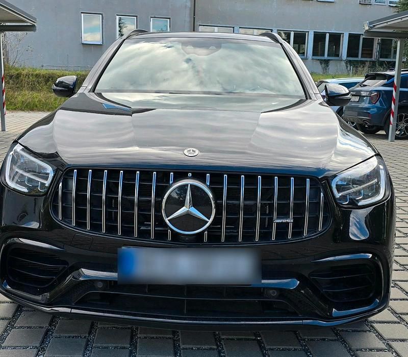 Schwarz Gebraucht 2021 Mercedes GLC63 AMG AMG SUV | 63.999 € (Guter Preis) - Bild 1/4