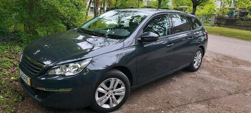 Grau Gebraucht 2016 Peugeot 308 Kombi | 7.300 € (Guter Preis) - Bild 1/4