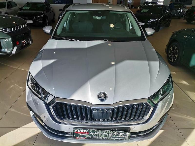 Gebraucht Skoda Octavia Style 150 PS (110 kW) 2022 Silber Kombi