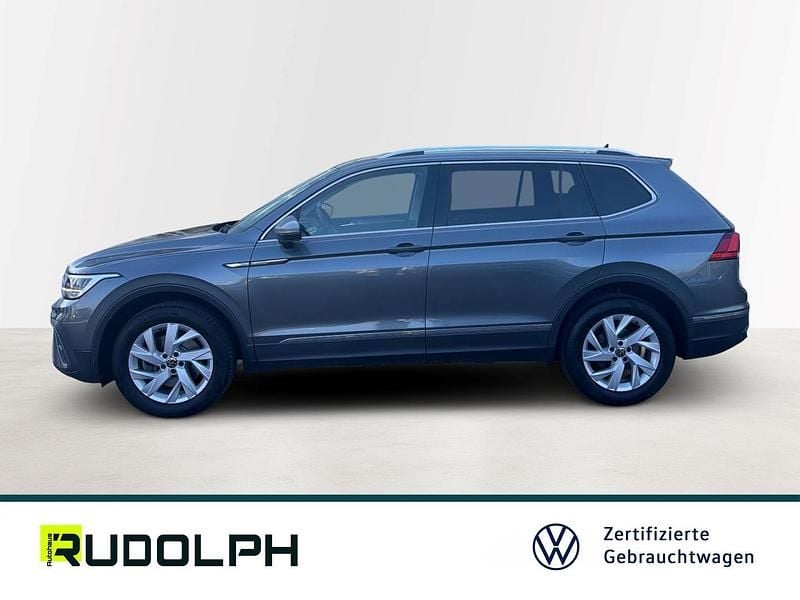 Gebraucht VW Tiguan Allspace Life 190 PS (139 kW) 2022 Grau SUV