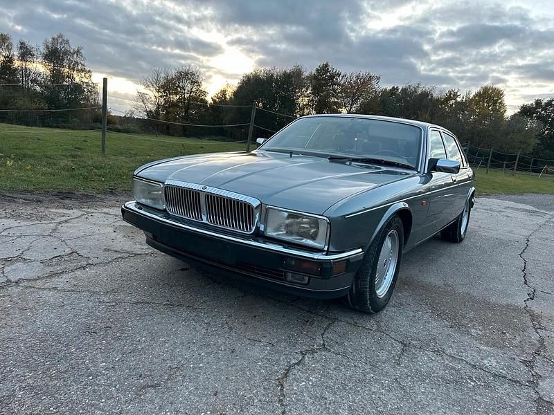 Gebraucht Jaguar XJ 226 PS (166 kW) 1993 Grau Limousine