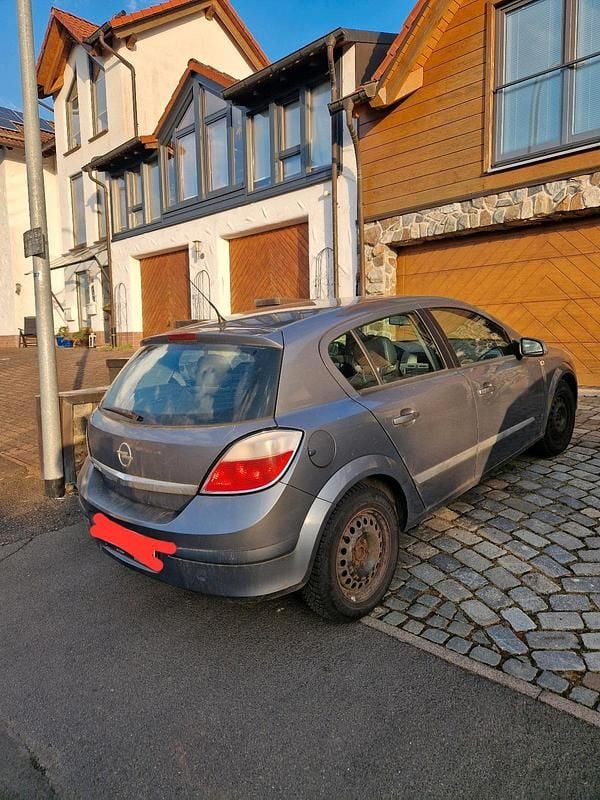 Gebraucht Opel Astra Sport 101 PS (74 kW) 2004 Grau Limousine