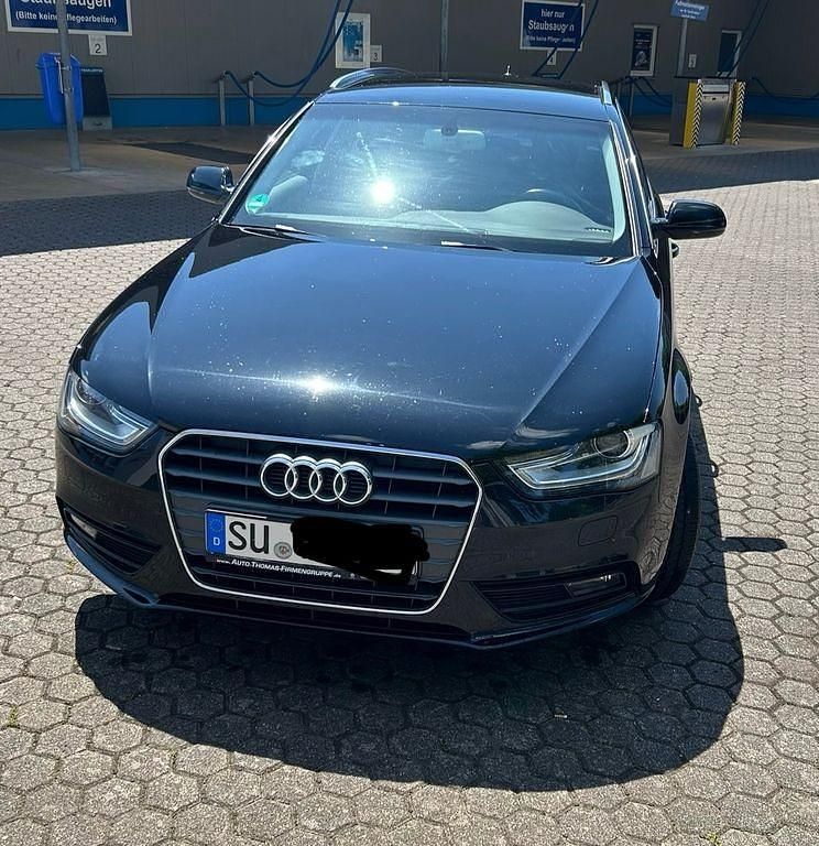 Schwarz Gebraucht 2015 Audi A4 Ambiente Kombi | 12.000 € (Fairer Preis) - Bild 1/4
