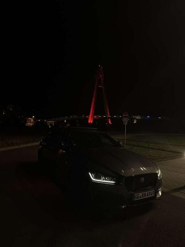 Gebraucht 2016 Jaguar XE R-Sport Limousine | 14.000 € (Teuer) - Bild 1/4