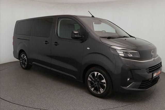 Grau Gebraucht 2024 Opel Zafira Life S Van | 34.950 € - Bild 1/4