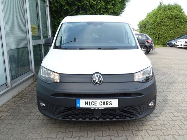 Gebraucht VW Caddy Basis 122 PS (89 kW) 2022 Candyweiß Van / Kleinbus