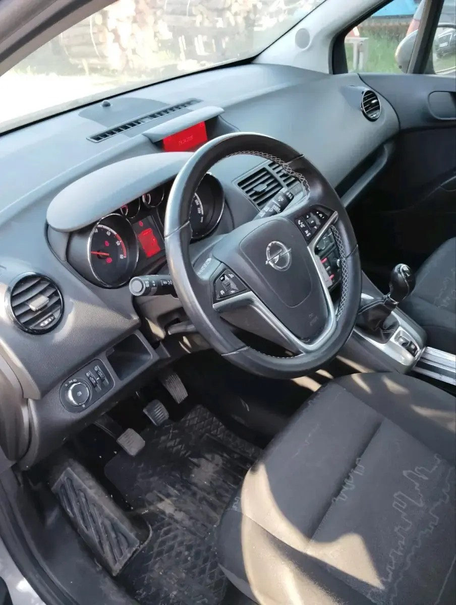 Używany Opel Meriva 95 KM (69 kW) 2015 Szary Minivan