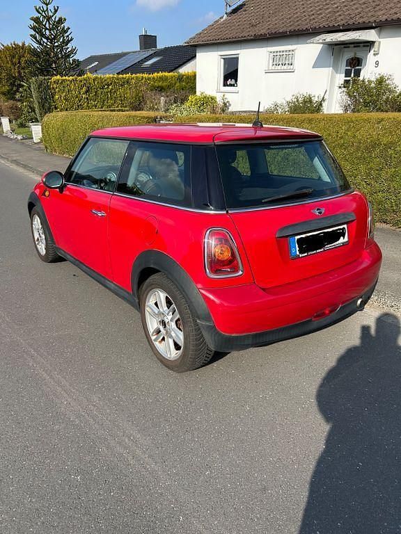 Gebraucht Mini Cooper 75 PS (55 kW) 2009 Rot Kleinwagen