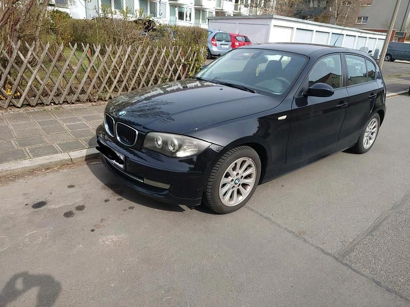 Gebraucht BMW 116 116 PS (85 kW) 2007 Schwarz Kleinwagen