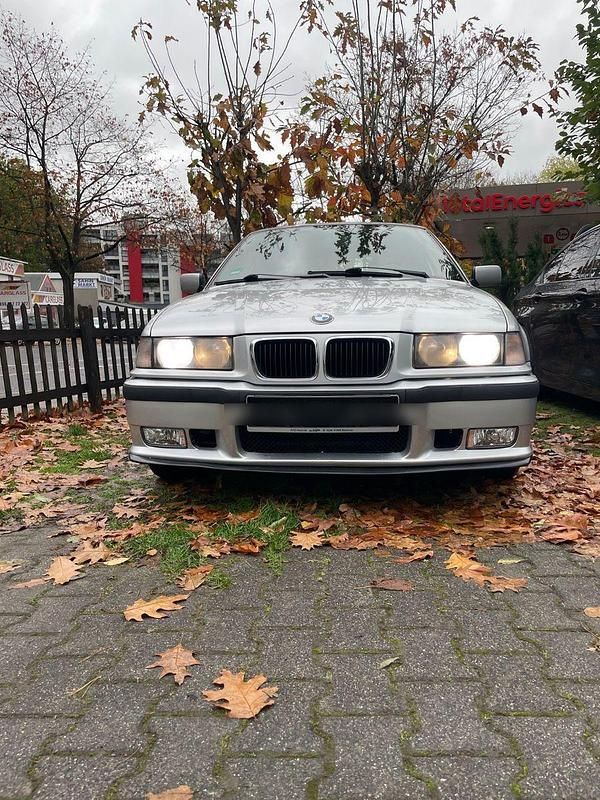 Silber Gebraucht 1999 BMW 316 Sport Line Coupé | 5.500 € (Teuer) - Bild 1/4