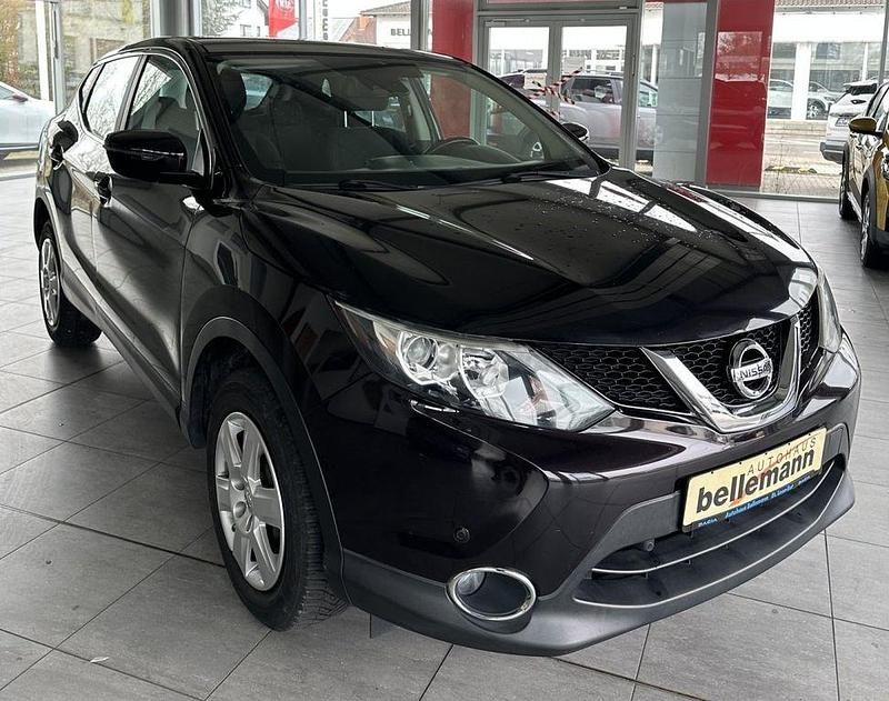 Gebraucht Nissan Qashqai Acenta 116 PS (85 kW) 2016 Violett SUV