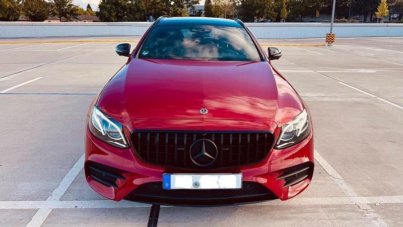 Gebraucht Mercedes 220 194 PS (142 kW) 2018 Rot Kombi