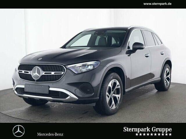 Grau Gebraucht 2024 Mercedes GLC300e SUV | 59.390 € (Guter Preis) - Bild 1/4
