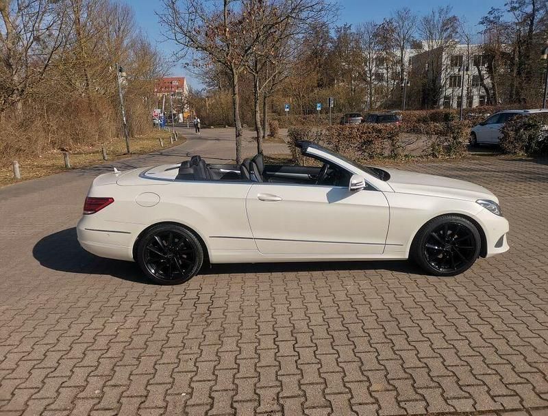 Second-hand Mercedes E200 184 CP (135 kW) 2014 Alb Cabrio